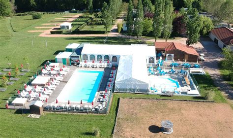 Camping Libertin au centre de la France : Camping La Roseraie